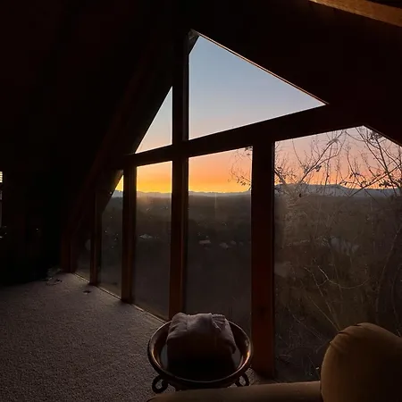 Smoky Paws - Exceptional Cabin, Stunning Mountain Views, Hot Tub, Tranquil, Gigabit Internet, Free L2 Ev Pigeon Forge Extérieur photo