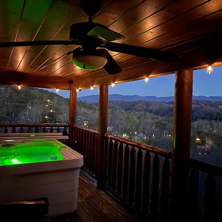 Smoky Paws - Exceptional Cabin, Stunning Mountain Views, Hot Tub, Tranquil, Gigabit Internet, Free L2 Ev Pigeon Forge Extérieur photo